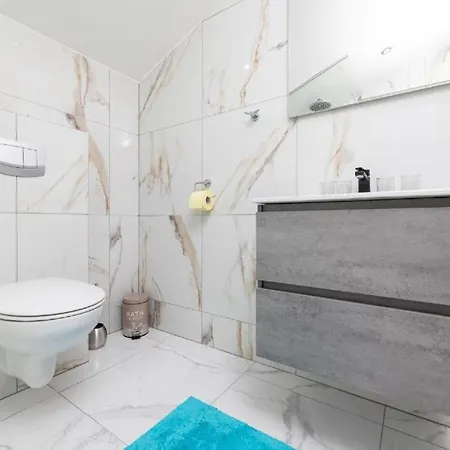Veroniq Z Bazenom & Jacuzzi Villa Soline (Krk)